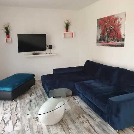 Ferienwohnung mit Terrasse Neustrelitz Exterior foto